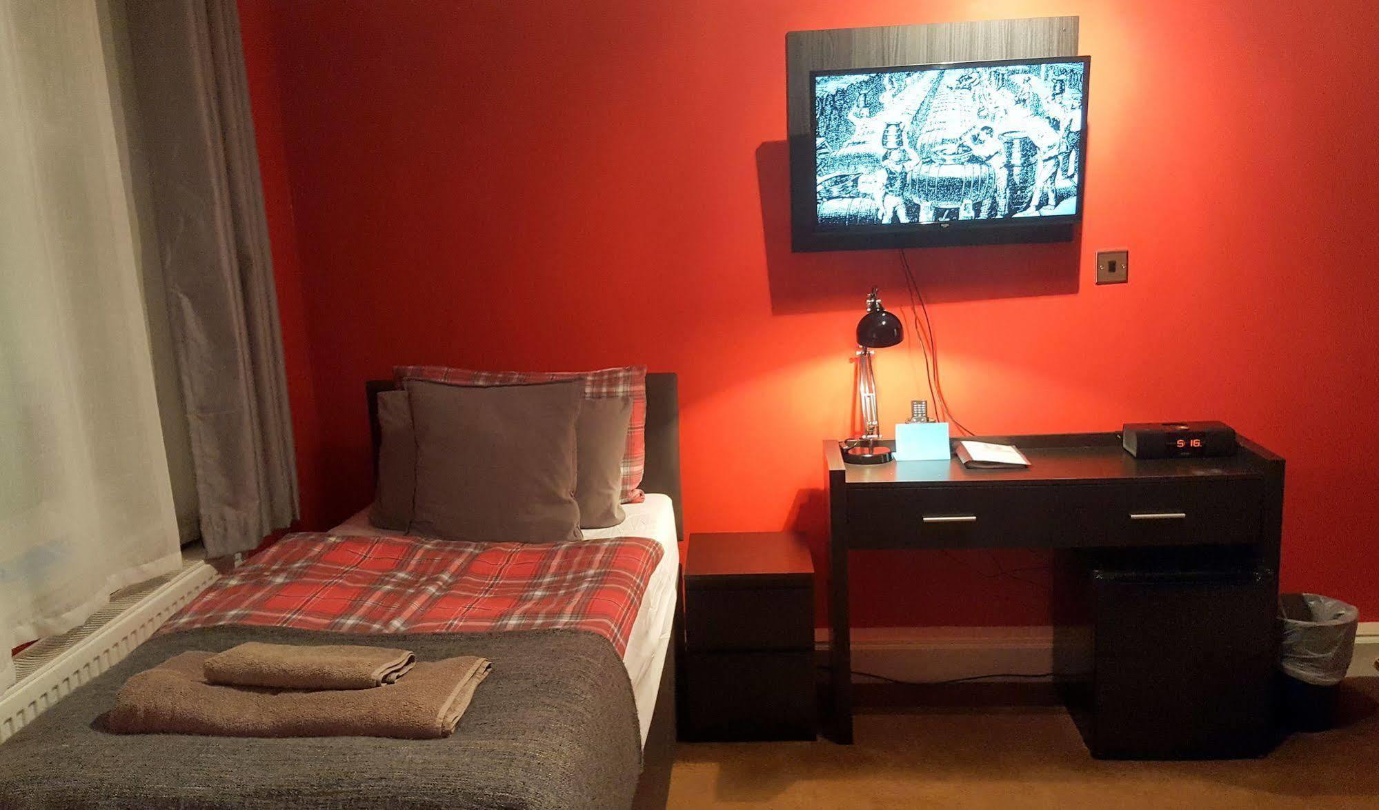 Robin 7 Lodge City Centre Нотингам Екстериор снимка